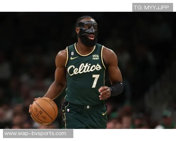 杰伦布朗谈球队现状强调未来潜力与成长空间仍需努力