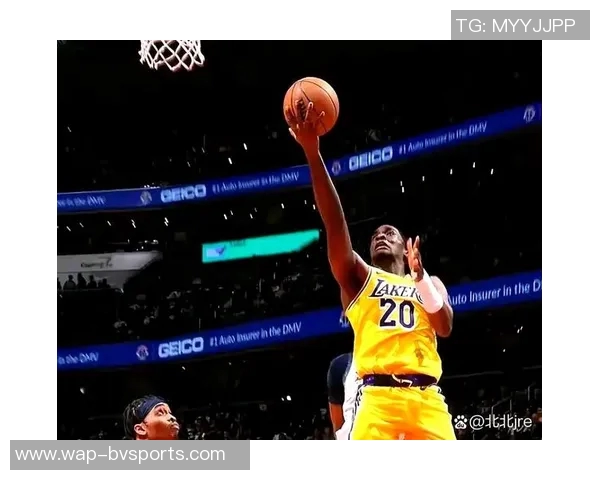 美记分析湖人未来发展策略不应过度依赖东契奇与里夫斯的运动能力不足