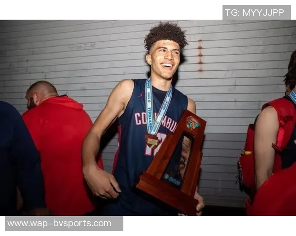 卡梅隆布泽尔砍下35分9板3助助力球队战胜阿肯色大学