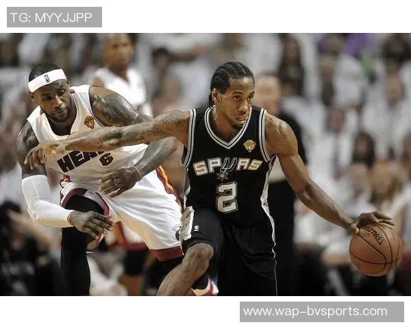 范甘迪赞伦纳德防守能力出众关键时刻应全力盯防对手核心球员